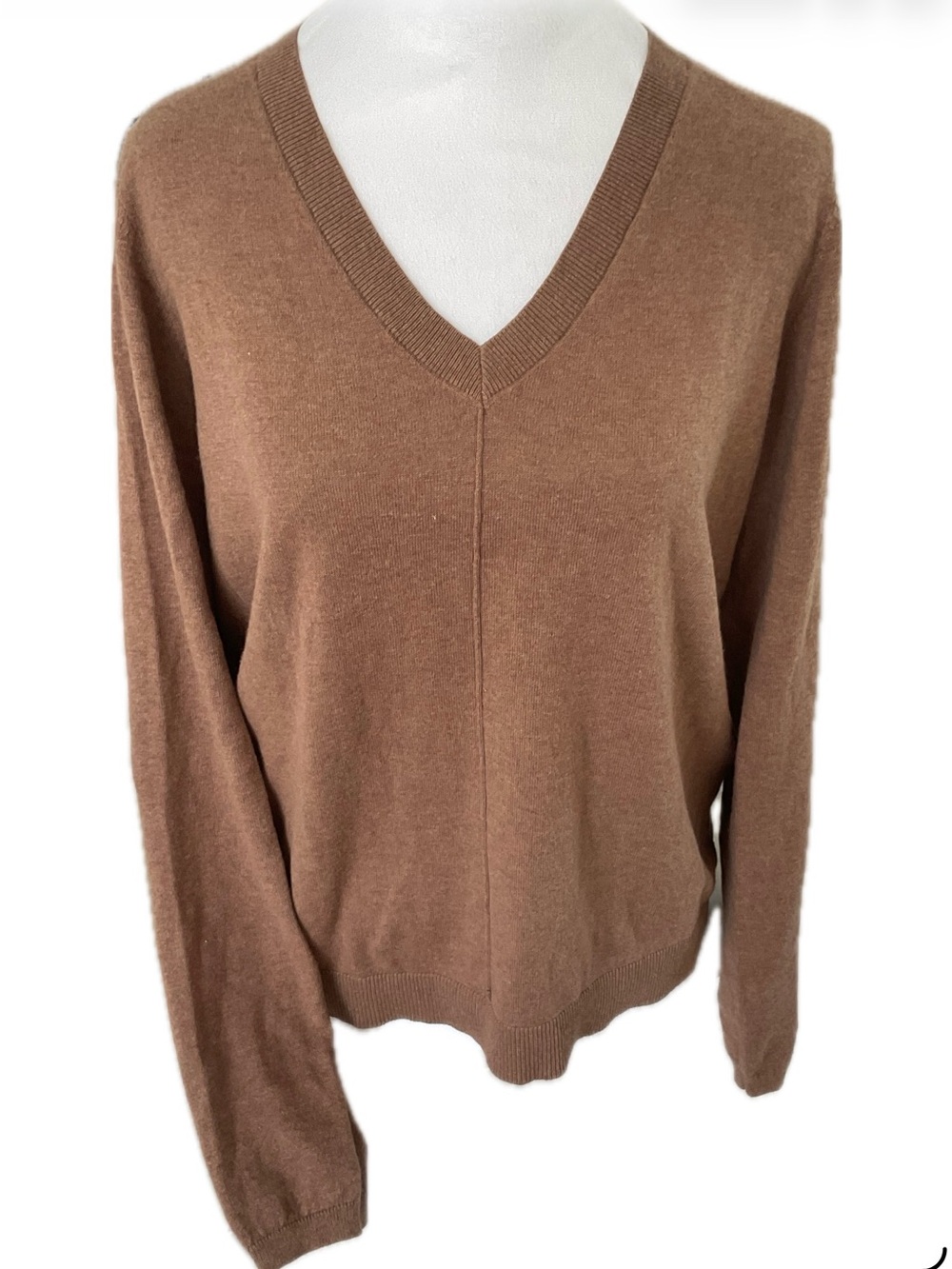 ***Cream - Anva V-Neck Cotton Brown V-Neck Sweater in Cotton & Cashmere.